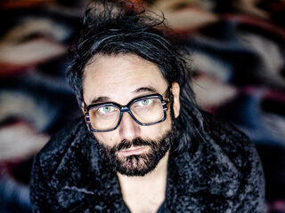 Blaudzun over nieuwe single: 'Met open blik naar elkaar kijken'