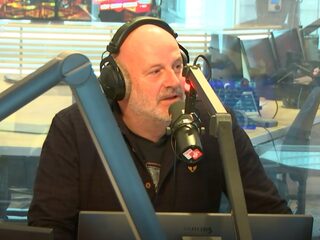 BLØF speelt de Top 2000 Shuffle bij Bart Arens