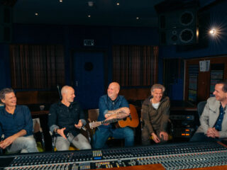 BLØF neemt je mee op muzikale reis naar Japan in nieuwe Barts Classic Track