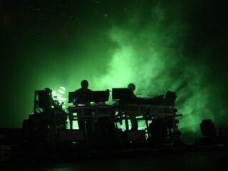 The Chemical Brothers en Beck brengen single Skipping Like A Stone uit