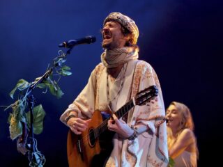 Crystal Fighters verovert Nederland met zomerhit Plage