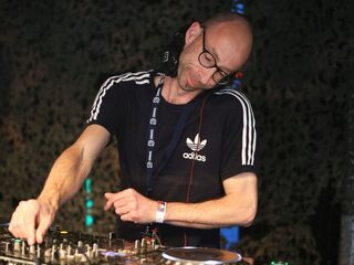 Check alle '80s Megamixes van DJ Sandstorm