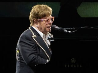 Kijktip: Elton John staat centraal in Blokhuis Extra