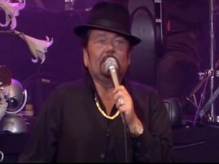 Kijk mee: het een-na-laatste live optreden van André Hazes