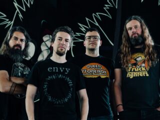 Fire Down Below brengt 'fuzzy woestijnrock' naar De Keiharde Pödcast