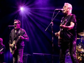 Golden Earring wordt geëerd met metershoog monument in Den Haag