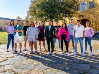 Annemieke spreekt met de afvallers van Wie Is De Mol? 2023