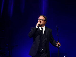 Herken jij deze Nederlandse nummers in het Engels?