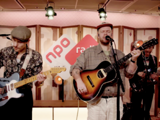 Hiigo racet met gevoelige Tankstation van Roodbeens Radar zo door naar het Jan-Willem Start Op! live podium