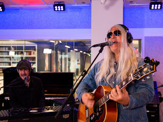 Exclusief: Young Gun Silver Fox speelt nieuwe single week(!) voor release live