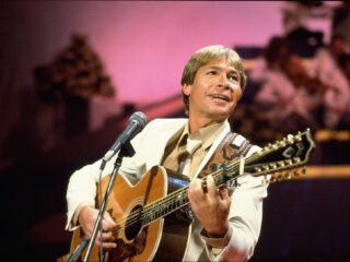 John Denver zingt in Take Me Home, Country Roads over een plek waar hij nooit kwam