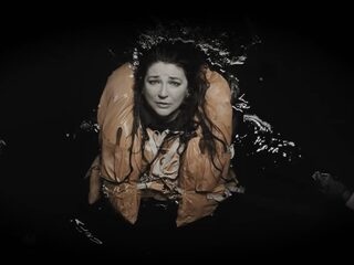 Hoe Kate Bush na 35 jaar weer terugkeerde op het podium