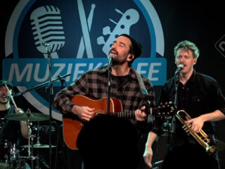 Muziekcafé met Dotan en Racoon