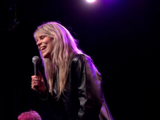 Muziekcafé met Blackbird, Albin Lee Meldau en Zoë Livay