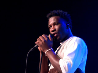 Kijk terug: Muziekcafé met Claude, Jeangu Macrooy en Plume