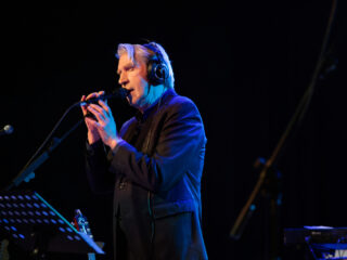 Muziekcafé met Frank Boeijen, Lenny Monsou en Jet van der Steen