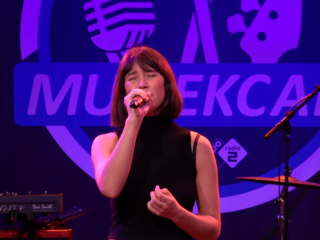 Kijk hier de optredens van Frank Boeijen en MEAU in Muziekcafé terug