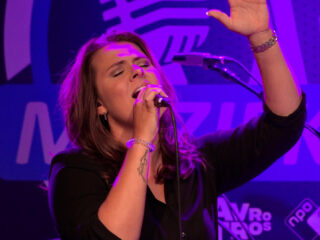 Kijk terug: Muziekcafé met MELL VF, Matthijn Buwalda en Voltage