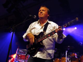 De duim van Level 42-bassist Mark King is 3 miljoen waard
