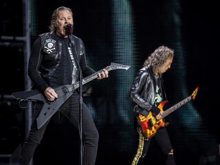 Metallica speelt Master of Puppets met Stranger Things-acteur Joseph Quinn