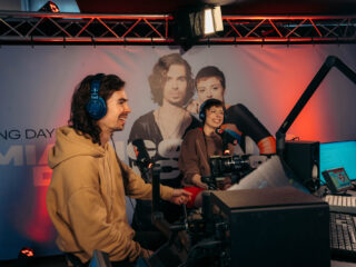 Mia & Dion in Liverpool: hoe de tekst van Burning Daylight plots waarheid werd