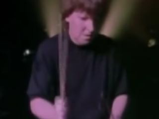 Hoe Maureen Tucker een van de eerste vrouwelijke drummers in de rockmuziek werd