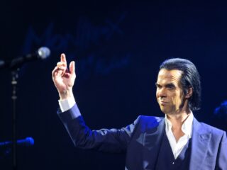 Nick Cave zingt op Into My Arms voor het eerst over zijn eigen verdriet