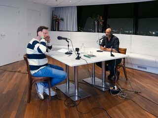 Gijs vraagt met De Pleegzorg Podcast aandacht voor pleeggezinnen
