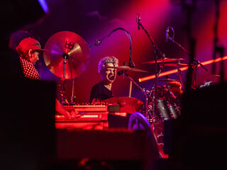 Waarom Norman Bonink de perfecte drummer voor BLØF is