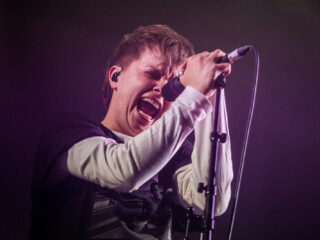 Nothing But Thieves-zanger Conor Mason debuteert met soloproject Man-Made Sunshine