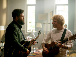 Passenger maakt nieuwe versie van Let Her Go met maatje Ed Sheeran