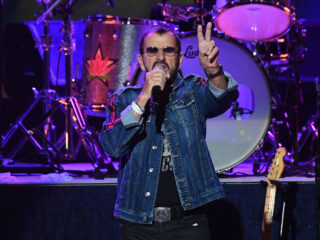 Ringo Starr, Chad Smith en meer bekende drummers coveren Come Together