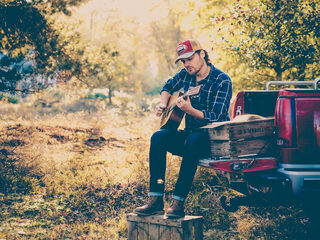Alleskunner Christon vertelt over zijn uiteenlopende muzikale carrière