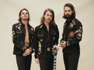 Aanwezig zijn bij een vinyl recordpoging samen met DeWolff? Het kan!