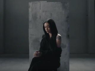 Sarita Lorena draagt nieuwe single op aan overleden partner