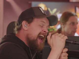 DI-RECT schreef Through The Looking Glass in periode van acht(!) jaar