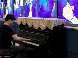 Japanse stad verwijdert straatpiano vanwege slechte manieren van gebruikers