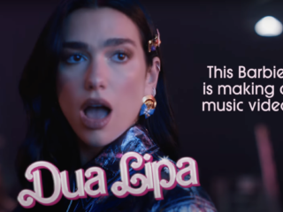 Dua Lipa deelt haar nieuwe Barbie-nummer Dance The Night