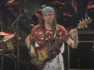 De zelfverzekerde Jaco Pastorius weet zich in elke band te praten