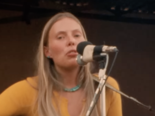 Kijktip: Joni Mitchell live tijdens Isle of Wight Festival in 1970