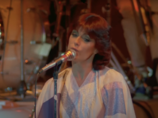 ABBA speelt discohit Voulez-Vous live in Wembley