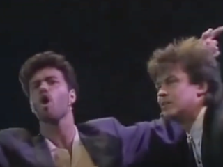 George Michael, Paul Young, Elton John en meer delen podium voor het goede doel