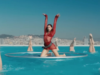 Luister hier naar de nieuwe single van Dua Lipa