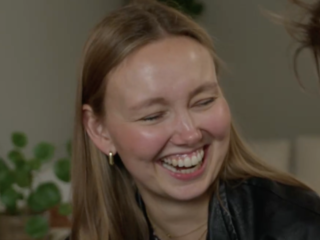 Eerbetoon aan Eva Hermans-Kroot: zesde plaats in de NPO Radio 2 Top 2000