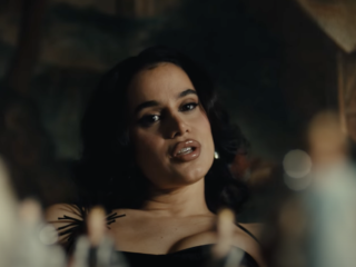 Elieve in Tannaz’ vragenvuur: ‘Inhoud is voor mij het nieuwe sexy’