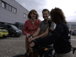 Laury wenst een elektrische mountainbike voor haar man Wladimir