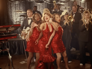 RAYE scoort NPO Radio 2 TopSong met WHERE IS MY HUSBAND!