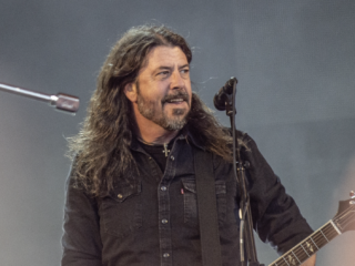 Foo Fighters brengen nieuwe single Caught In The Echo uit