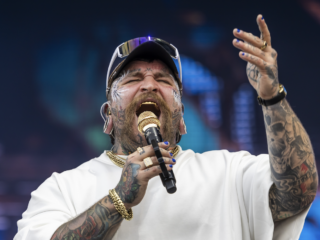 Teddy Swims toont kwetsbare kant met nieuwe single Perfect Man