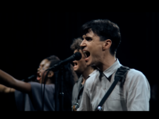 Stop Making Sense: Het verhaal achter de legendarische concertfilm uit de Jaren 80